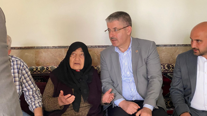 Milletvekili Çopuroğlu'ndan Anneler Günü Sürprizi 
