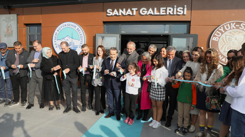 BÜYÜK ŞEHİR SANAT GALERİSİ, AHŞAP GERİ DÖNÜŞÜM SERGİSİ İLE SANATSEVERLERİ BEKLİYOR