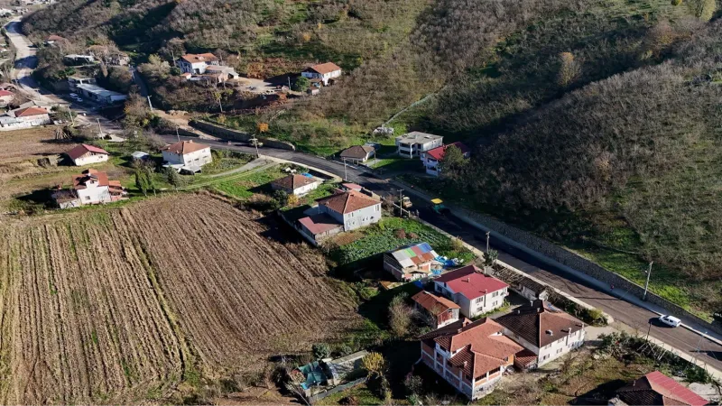 Sakarya Altındere’de altyapı sonrası üstyapı da yenileniyor