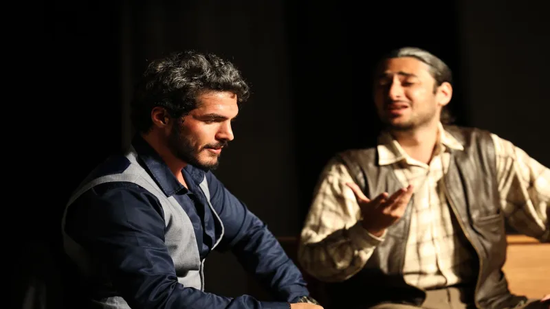 Genç Sahne’den alkış alan final... 6 aylık emek “Kapılar” ile sahneye taşındı