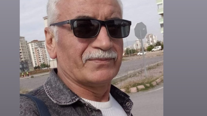 BU GÜN BAYRAM ANNE